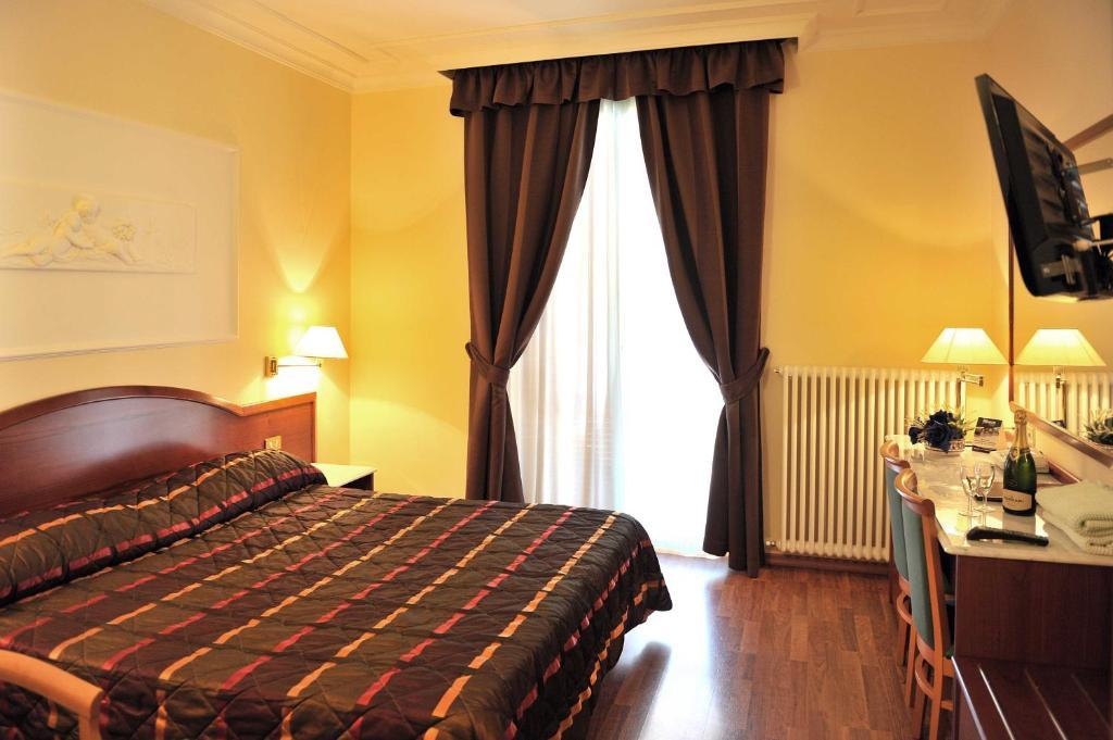 Hotel Benessere Villa Fiorita Colfiorito Exterior photo